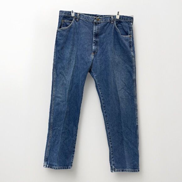 Wrangler Jeans Men's 42x30 Straight Leg - Picture 1 of 10